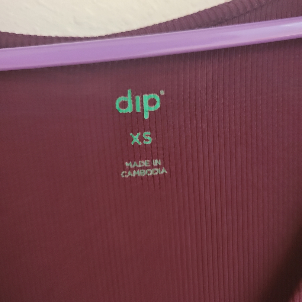 Maroon Ribbed Dress - Picture 3 of 3